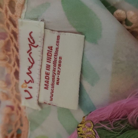 CT1585 Vismaya  Floral Pastel 100% Silk Scarf/Wrap with Tassels and Fringe - Picture 5 of 7